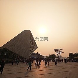 夕阳,广场,人群