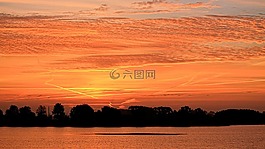 日落,余辉,傍晚的天空