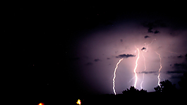 闪电 壁纸 网站背景图