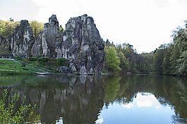 Lake 23