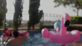 模糊游泳池视频素材设计