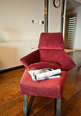 简约风室内设计红色沙发效果图