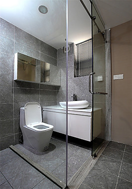 现代简约卫生间玻璃门室内装修效果图