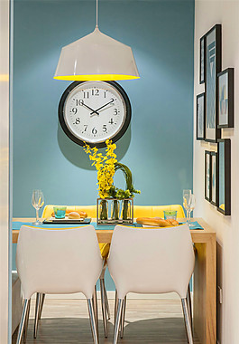 简约时尚餐厅钟表装修效果图