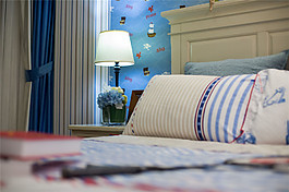 美式卧室台灯装修效果图