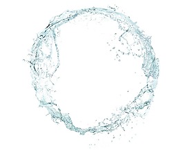 清澈透明水环png元素