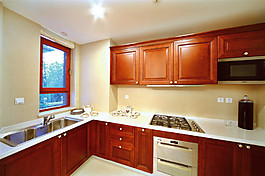 现代欧式厨房装修效果图