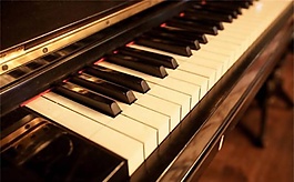 钢琴滑奏法高度音效素材